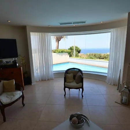 Super 3 Bedroom With Amazing Ocean Views Villa *